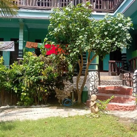 Anjani Homestay Kuta  Luaran gambar