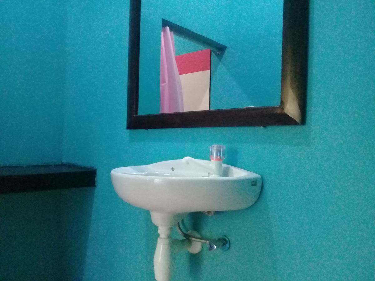 Anjani Homestay Kuta  Luaran gambar