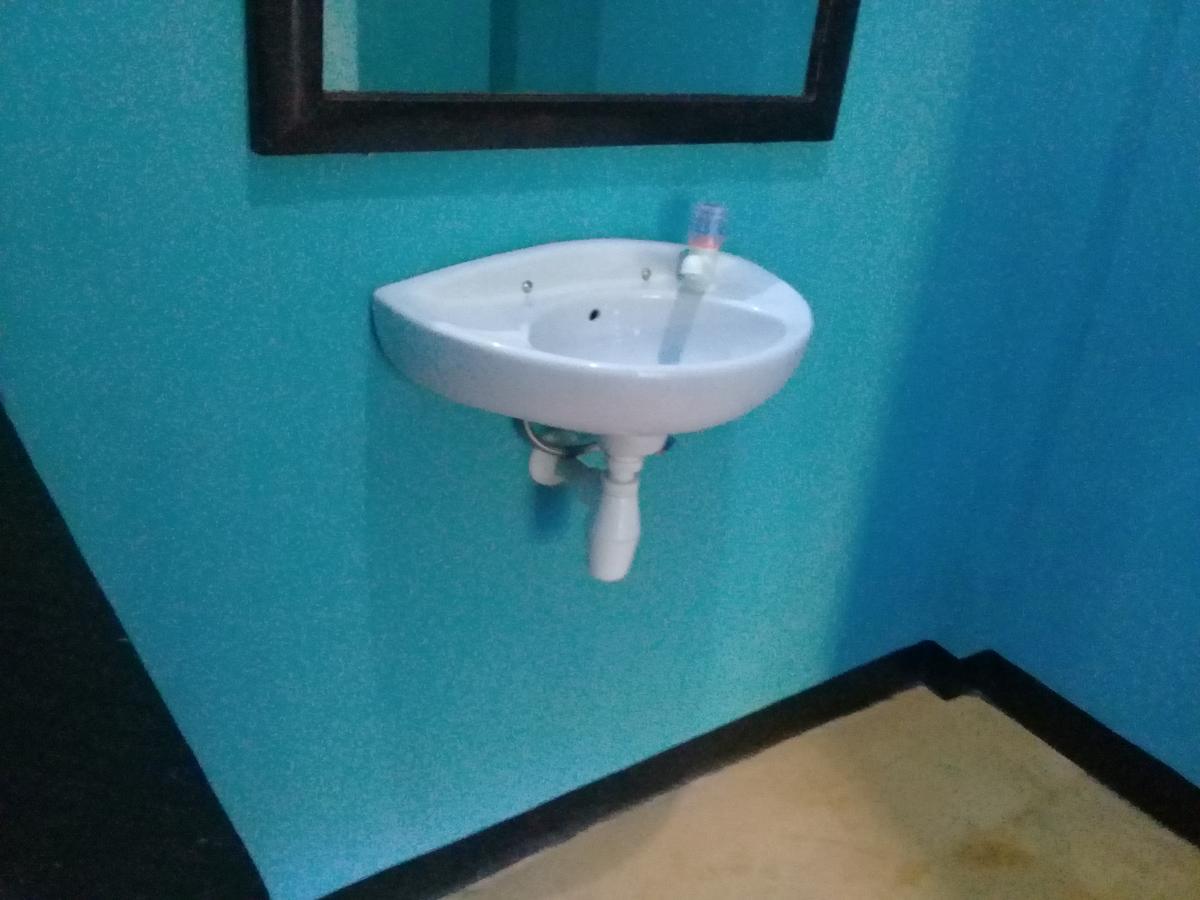 Anjani Homestay Kuta  Luaran gambar
