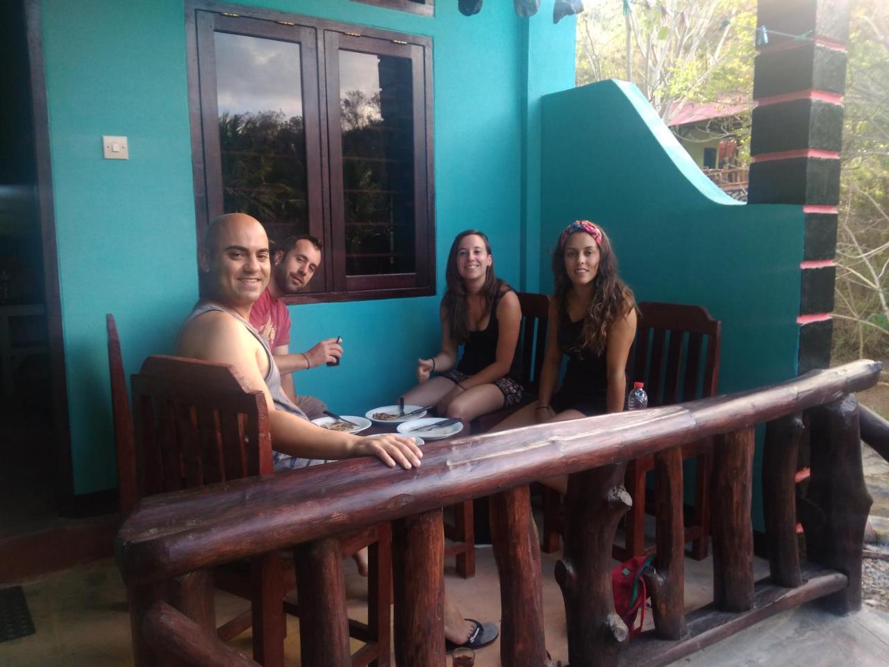 Anjani Homestay Kuta  Luaran gambar